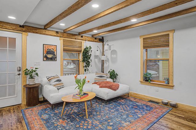 86 Stowe Street, Waterbury, VT 05676