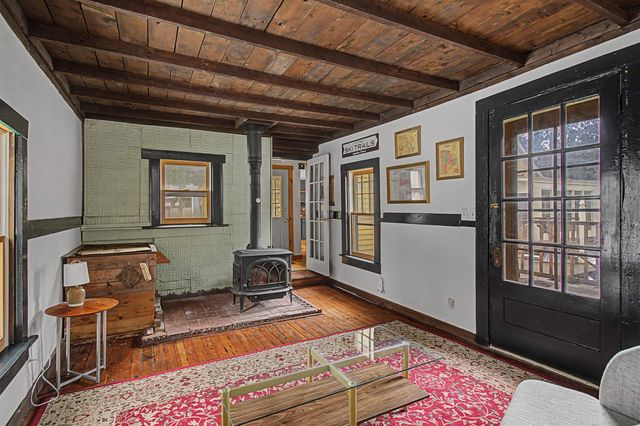 86 Stowe Street, Waterbury, VT 05676