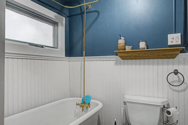 86 Stowe Street, Waterbury, VT 05676