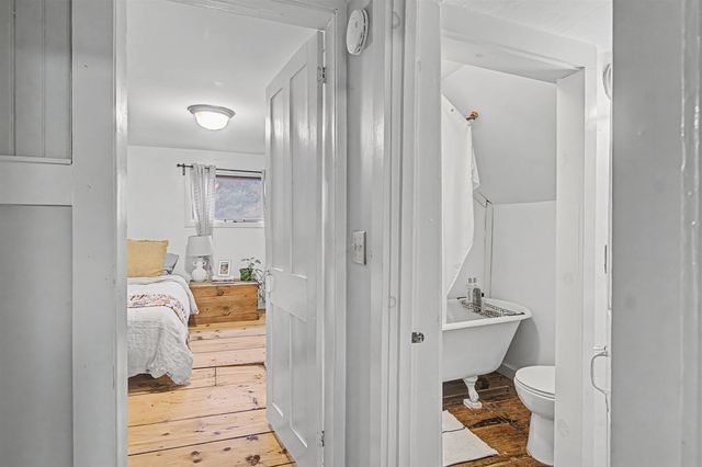 86 Stowe Street, Waterbury, VT 05676