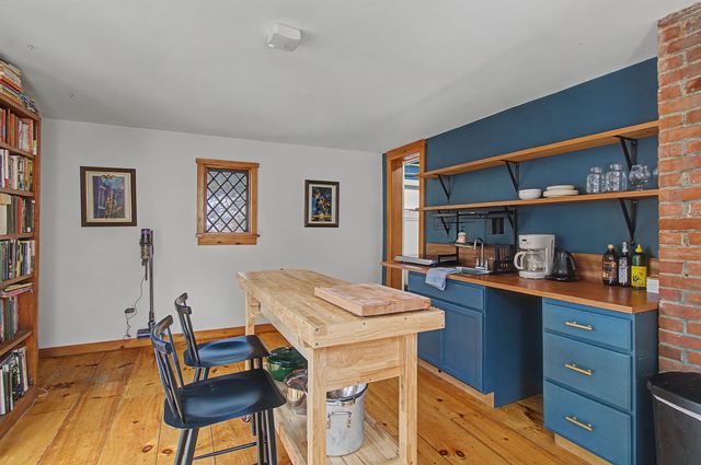 86 Stowe Street, Waterbury, VT 05676