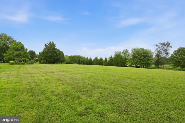 37849 WRIGHT FARM DR, Purcellville, VA 20132