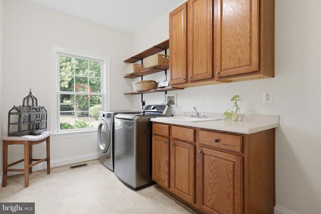 37849 WRIGHT FARM DR, Purcellville, VA 20132