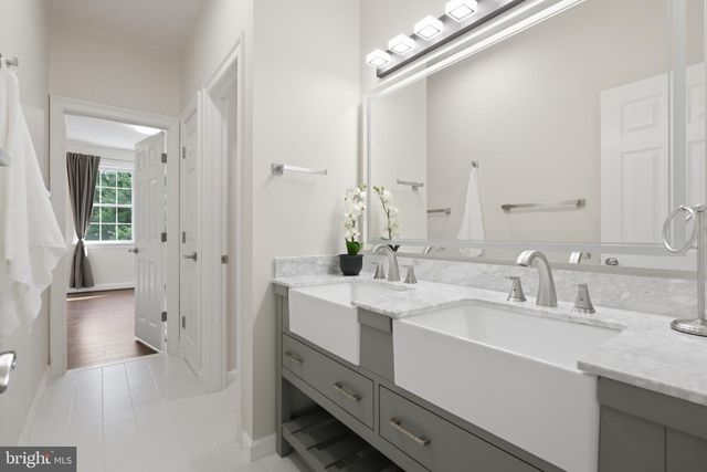 37849 WRIGHT FARM DR, Purcellville, VA 20132