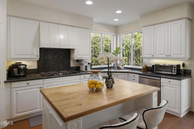 609 Hartwell Court, Altadena, CA 91001