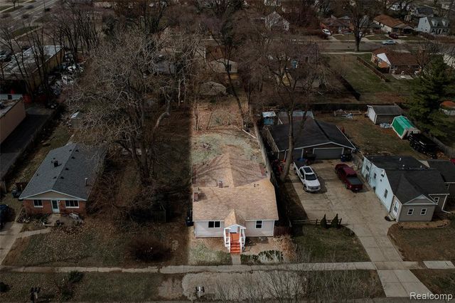 5645 N Linville Street, Westland, MI 48185