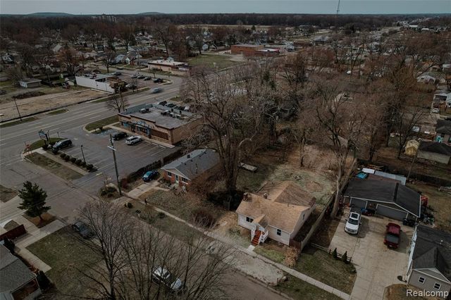 5645 N Linville Street, Westland, MI 48185