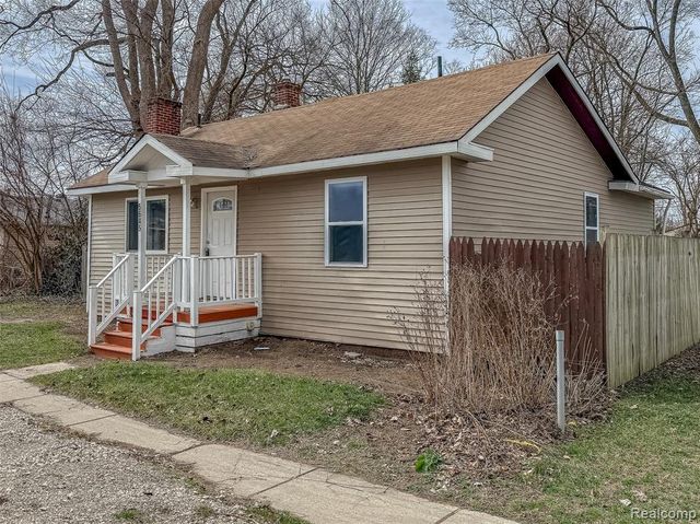 5645 N Linville Street, Westland, MI 48185