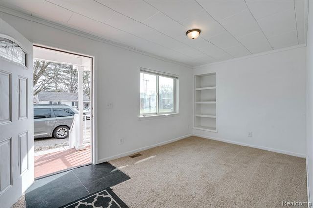 5645 N Linville Street, Westland, MI 48185