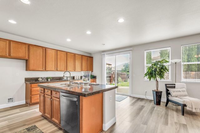 3411 River Shoal Ave, Sacramento, CA 95833