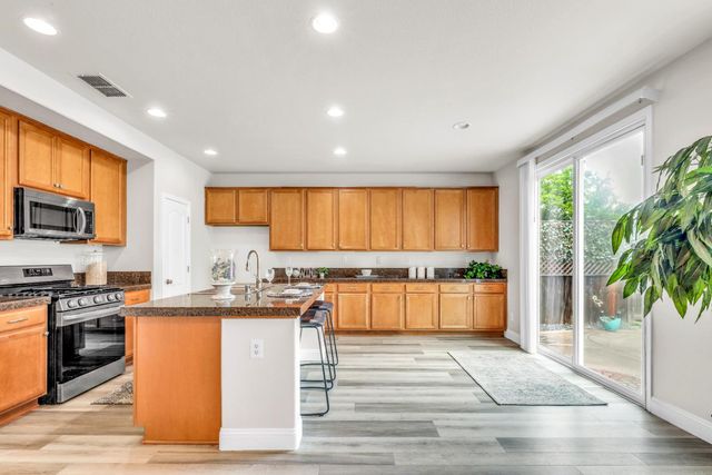 3411 River Shoal Ave, Sacramento, CA 95833