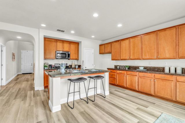 3411 River Shoal Ave, Sacramento, CA 95833