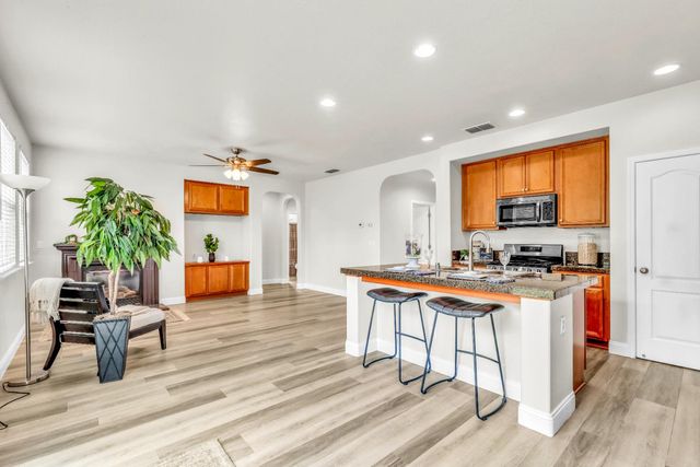 3411 River Shoal Ave, Sacramento, CA 95833