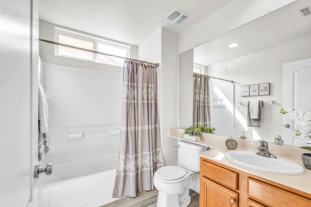 3411 River Shoal Ave, Sacramento, CA 95833