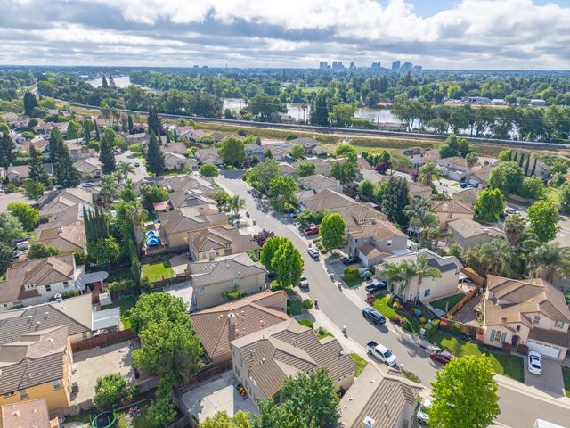 3411 River Shoal Ave, Sacramento, CA 95833