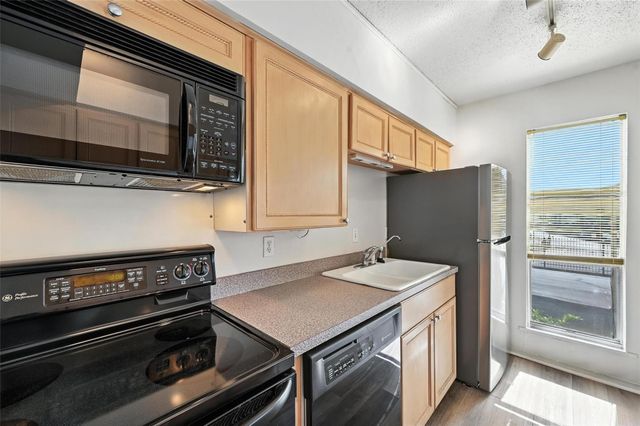 4524 Amesbury Drive A, Dallas, TX 75206