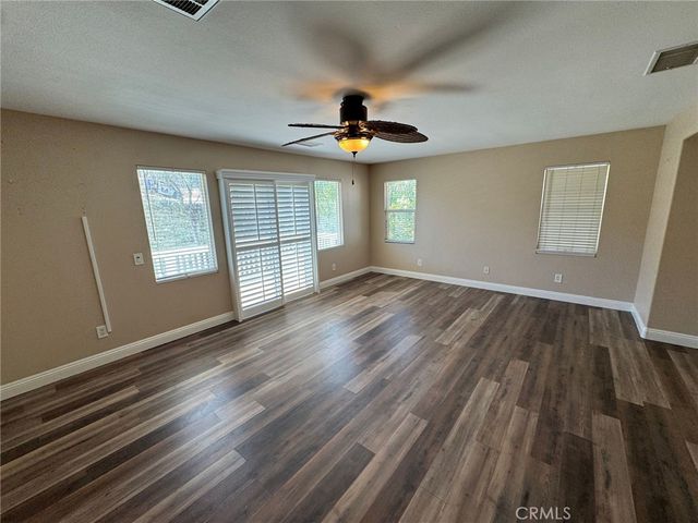 32023 Cottage Glen Drive, Lake Elsinore, CA 92532