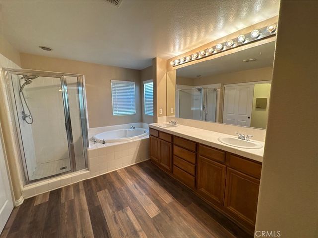 32023 Cottage Glen Drive, Lake Elsinore, CA 92532