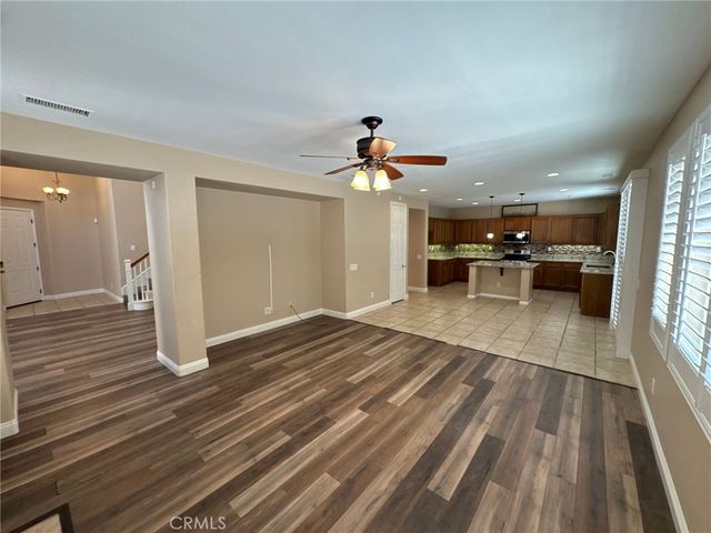 32023 Cottage Glen Drive, Lake Elsinore, CA 92532