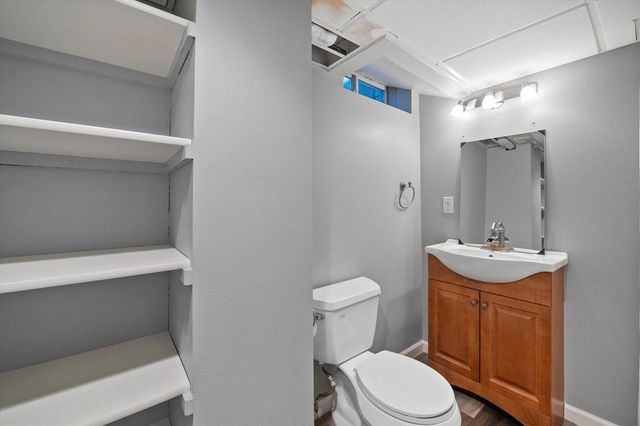 W148N8435 Albert PLACE, Menomonee Falls, WI 53051