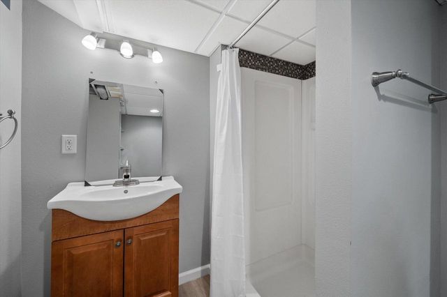 W148N8435 Albert PLACE, Menomonee Falls, WI 53051