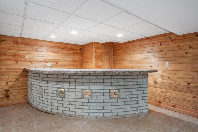 W148N8435 Albert PLACE, Menomonee Falls, WI 53051