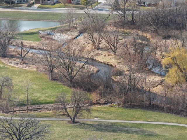 W148N8435 Albert PLACE, Menomonee Falls, WI 53051