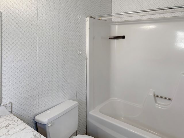 506 Avenue C, Carbon, TX 76435