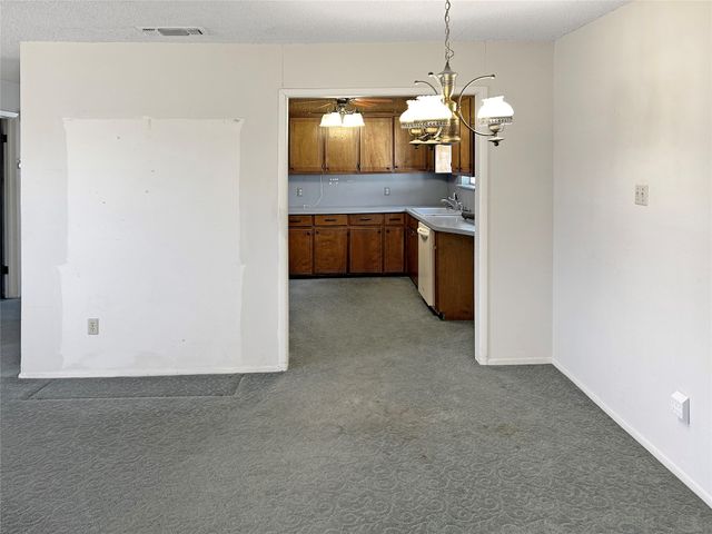 506 Avenue C, Carbon, TX 76435