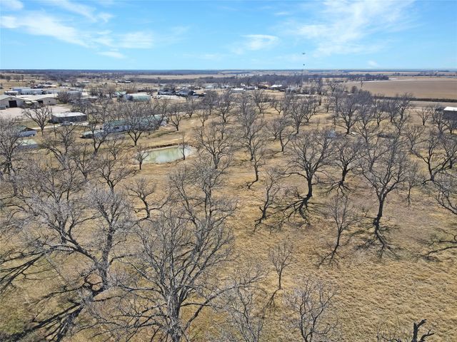 506 Avenue C, Carbon, TX 76435