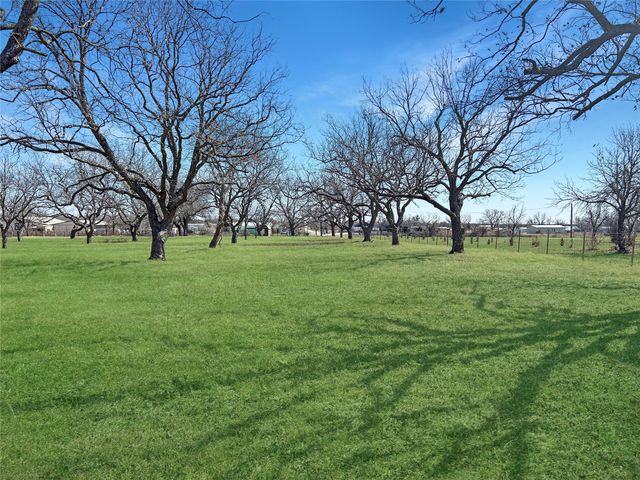 506 Avenue C, Carbon, TX 76435