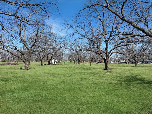 506 Avenue C, Carbon, TX 76435