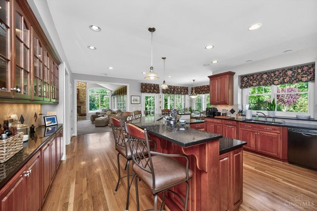 1041 Blue Sky Drive, Goshen Twp, OH 45122