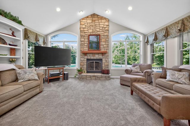 1041 Blue Sky Drive, Goshen Twp, OH 45122