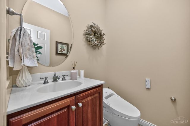 1041 Blue Sky Drive, Goshen Twp, OH 45122