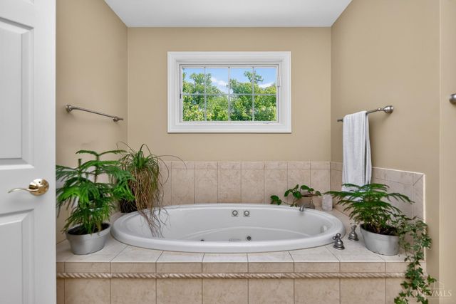 1041 Blue Sky Drive, Goshen Twp, OH 45122