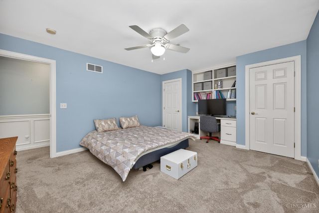 1041 Blue Sky Drive, Goshen Twp, OH 45122