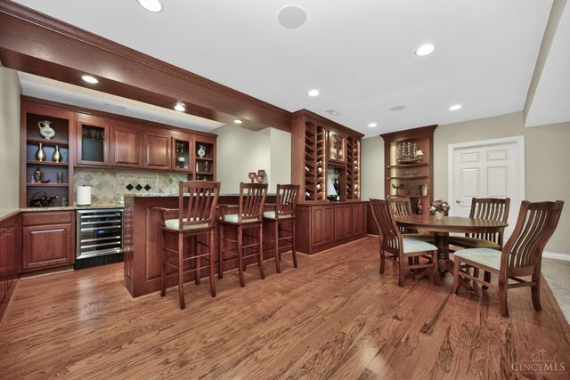 1041 Blue Sky Drive, Goshen Twp, OH 45122