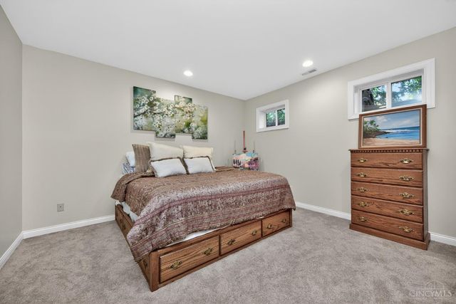 1041 Blue Sky Drive, Goshen Twp, OH 45122