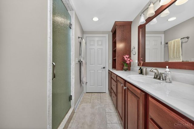 1041 Blue Sky Drive, Goshen Twp, OH 45122