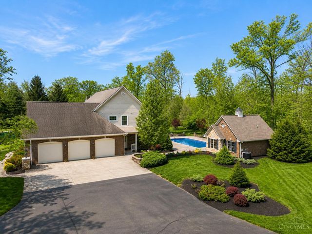 1041 Blue Sky Drive, Goshen Twp, OH 45122