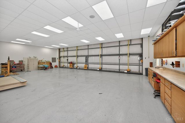 1041 Blue Sky Drive, Goshen Twp, OH 45122