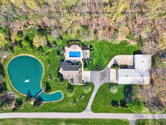 1041 Blue Sky Drive, Goshen Twp, OH 45122
