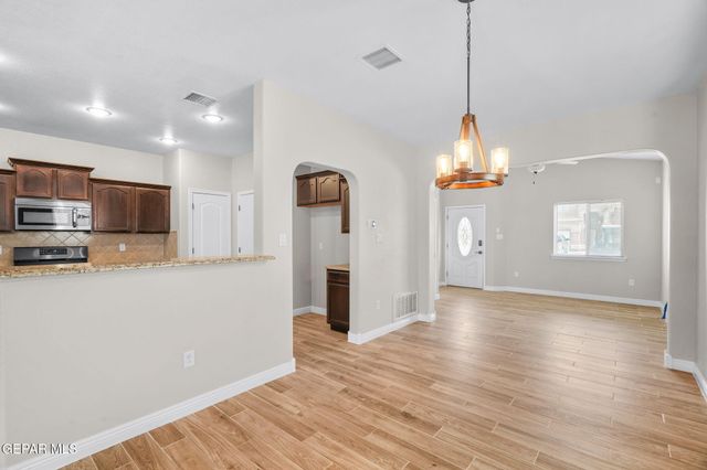 14353 N CAVE Drive, El Paso, TX 79938