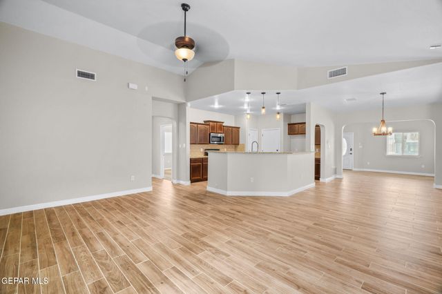 14353 N CAVE Drive, El Paso, TX 79938