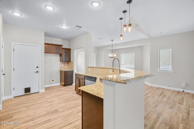14353 N CAVE Drive, El Paso, TX 79938