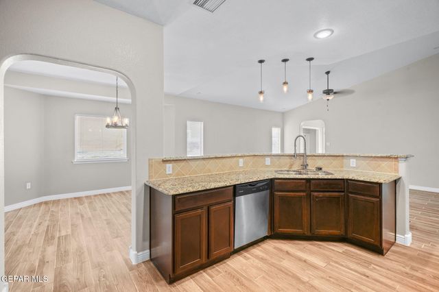 14353 N CAVE Drive, El Paso, TX 79938