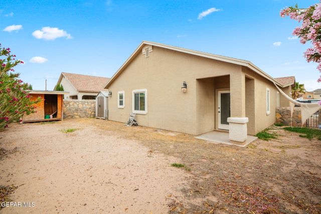 14353 N CAVE Drive, El Paso, TX 79938