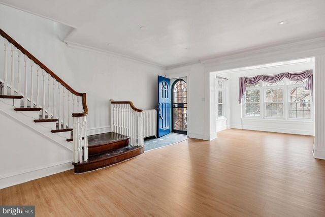 221 W SEDGWICK ST, Philadelphia, PA 19119