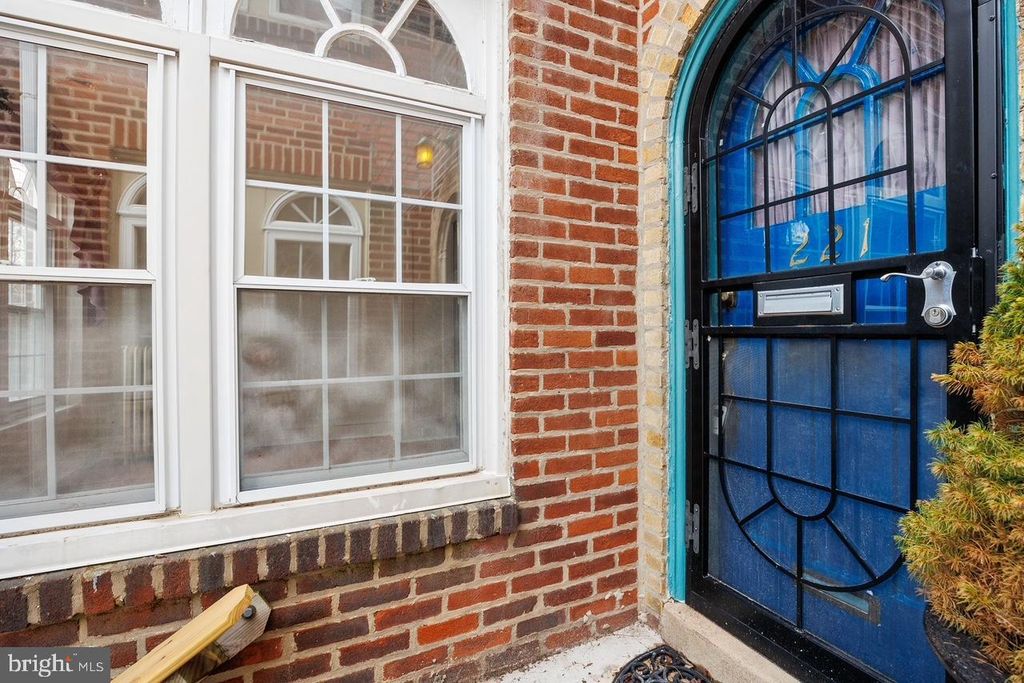 221 W SEDGWICK ST, Philadelphia, PA 19119